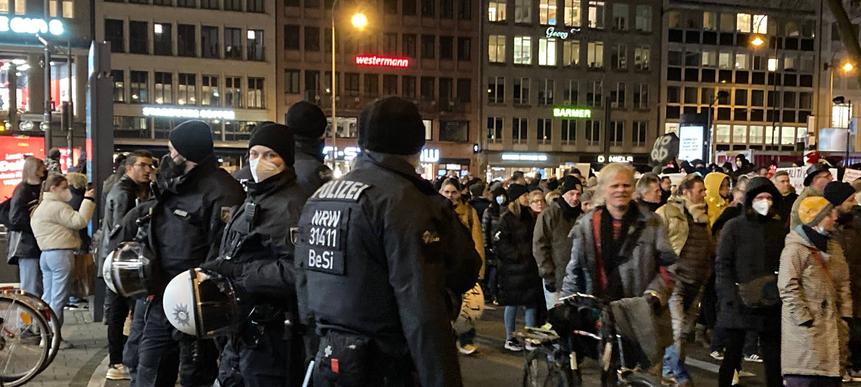 Stadtrat fordert deutliche Abgrenzung von Rechtsradikalen
