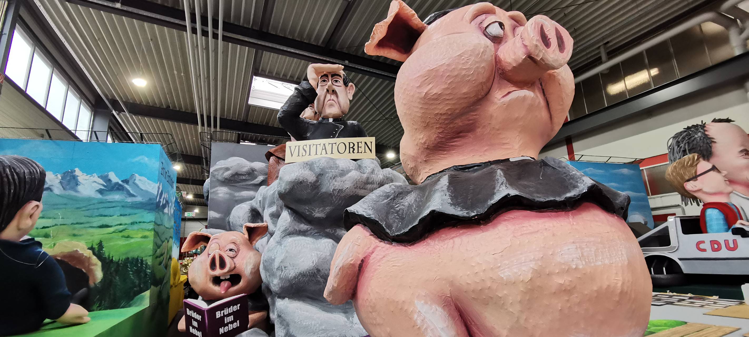 Ausstellung der Mottowagen in der Innenstadt