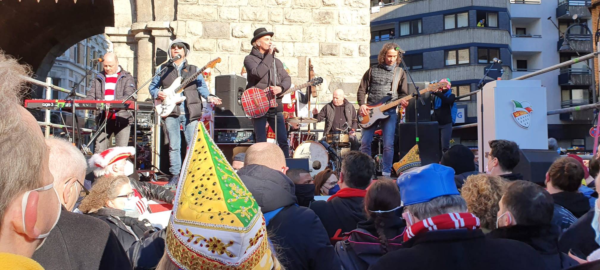 Friedensdemo: "Eine Sternstunde für den Kölner Karneval"