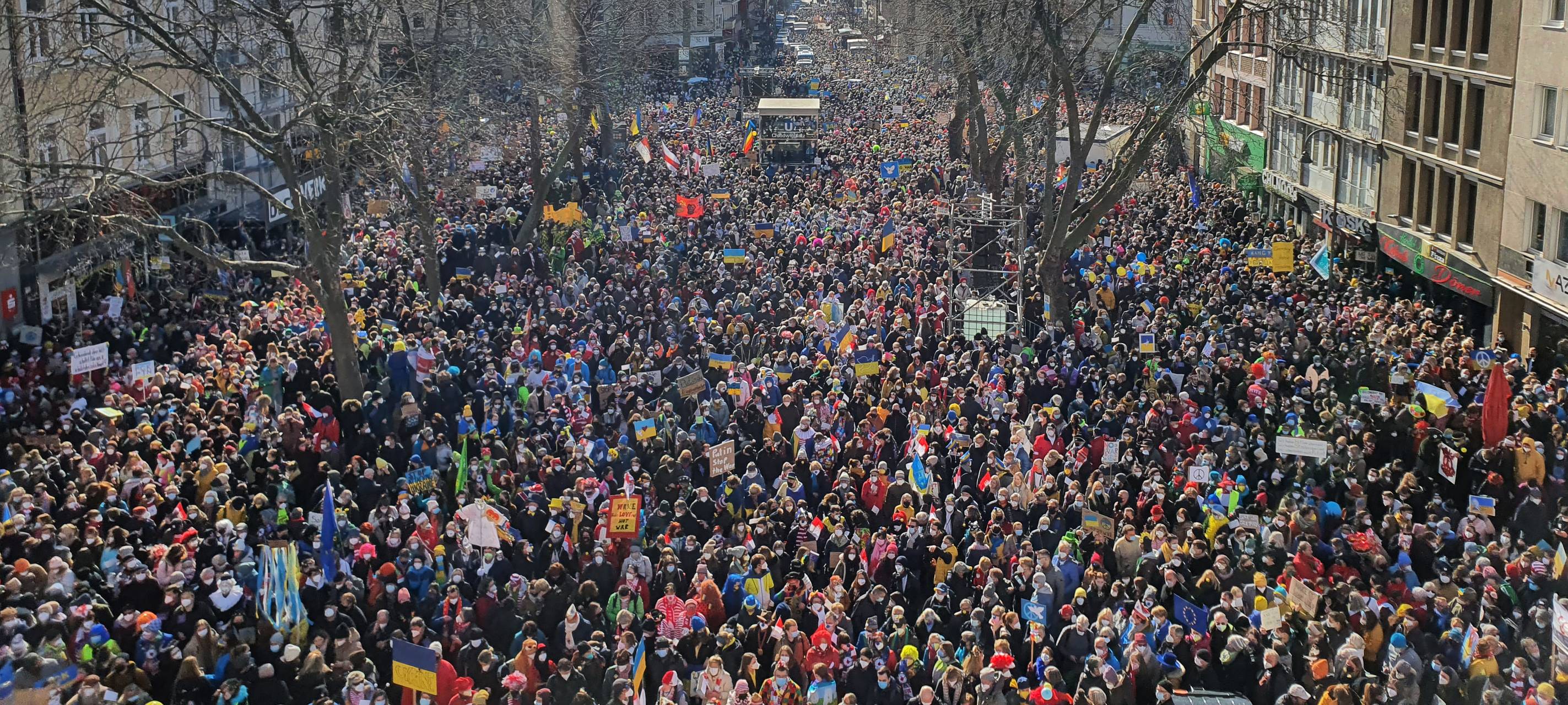 Friedensdemo: "Eine Sternstunde für den Kölner Karneval"