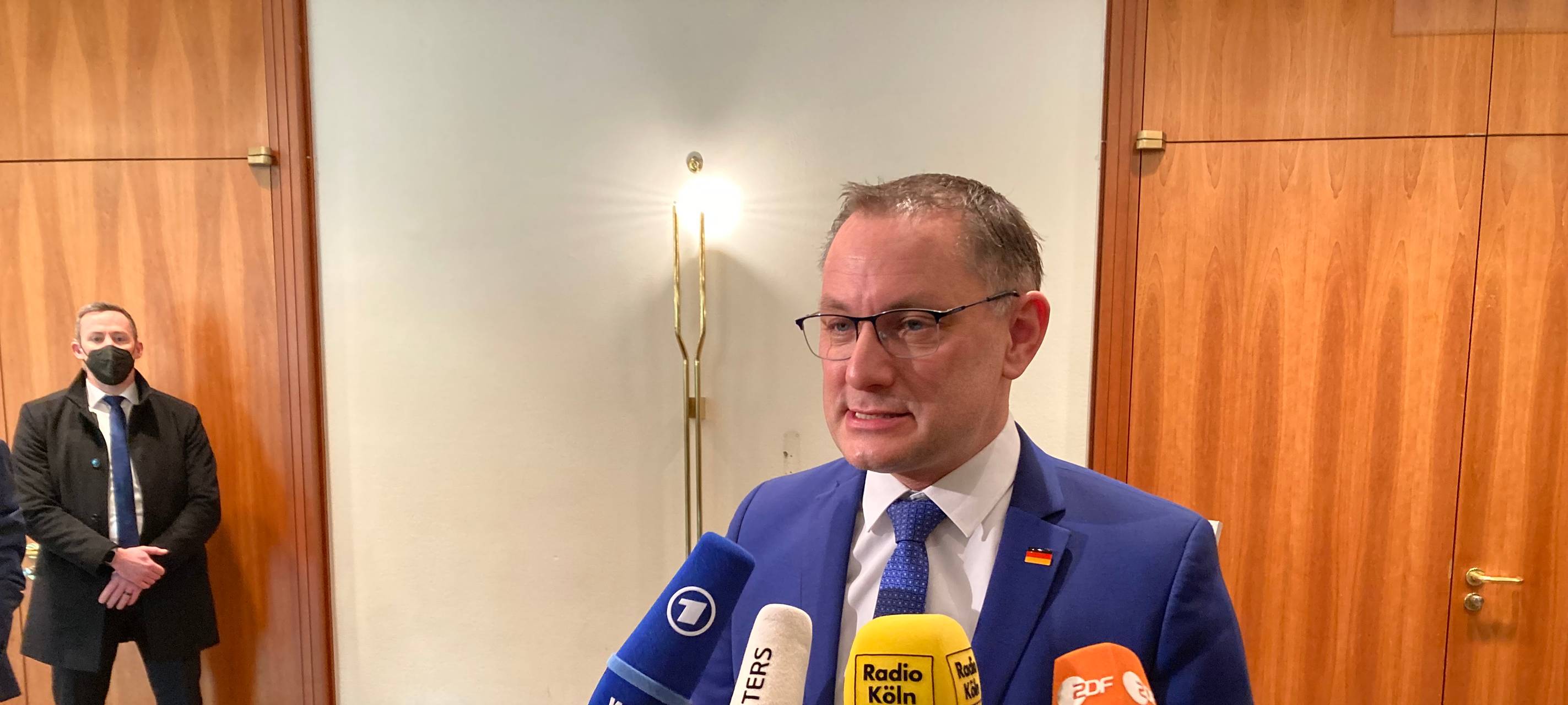 Darf der Verfassungsschutz die AfD beobachten?