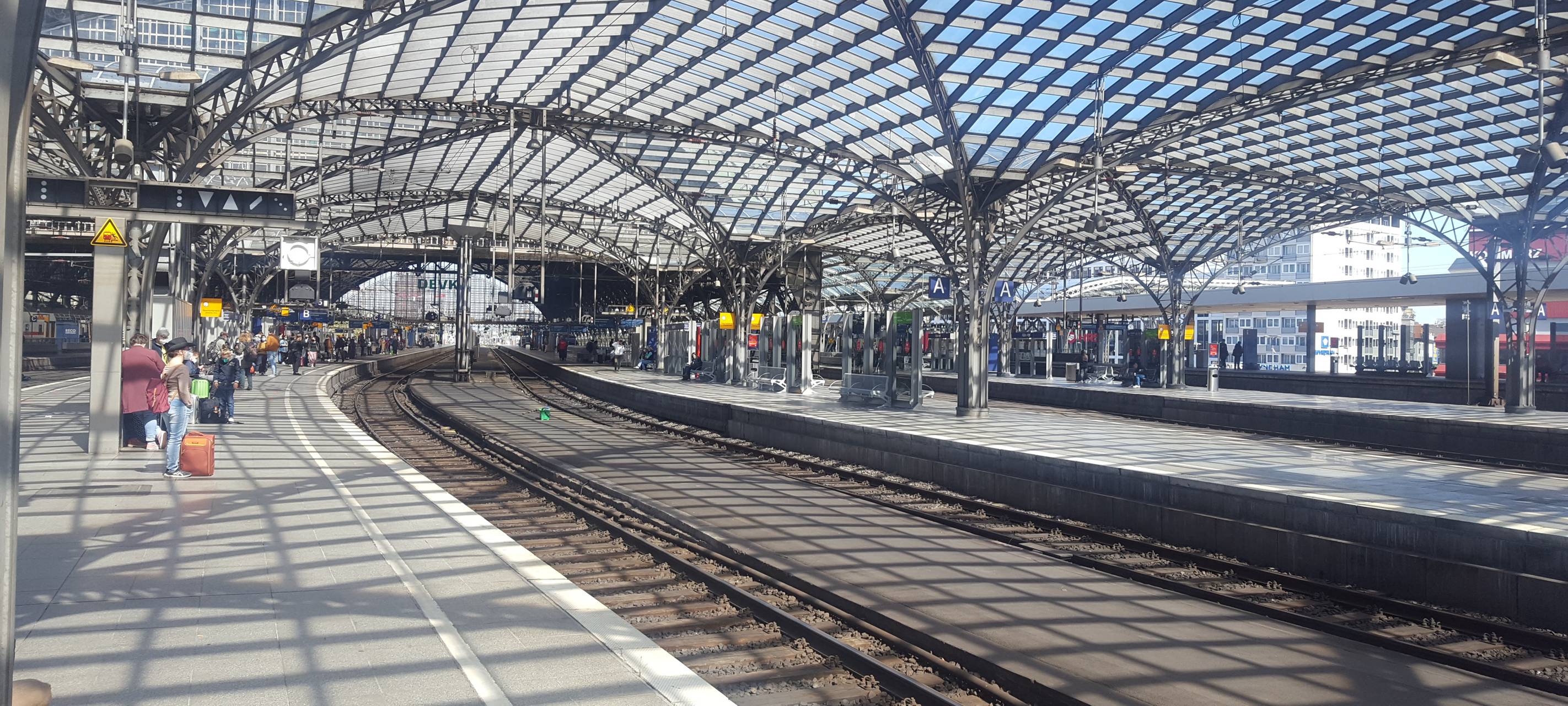 Streit um Schattenplatz am Hauptbahnhof