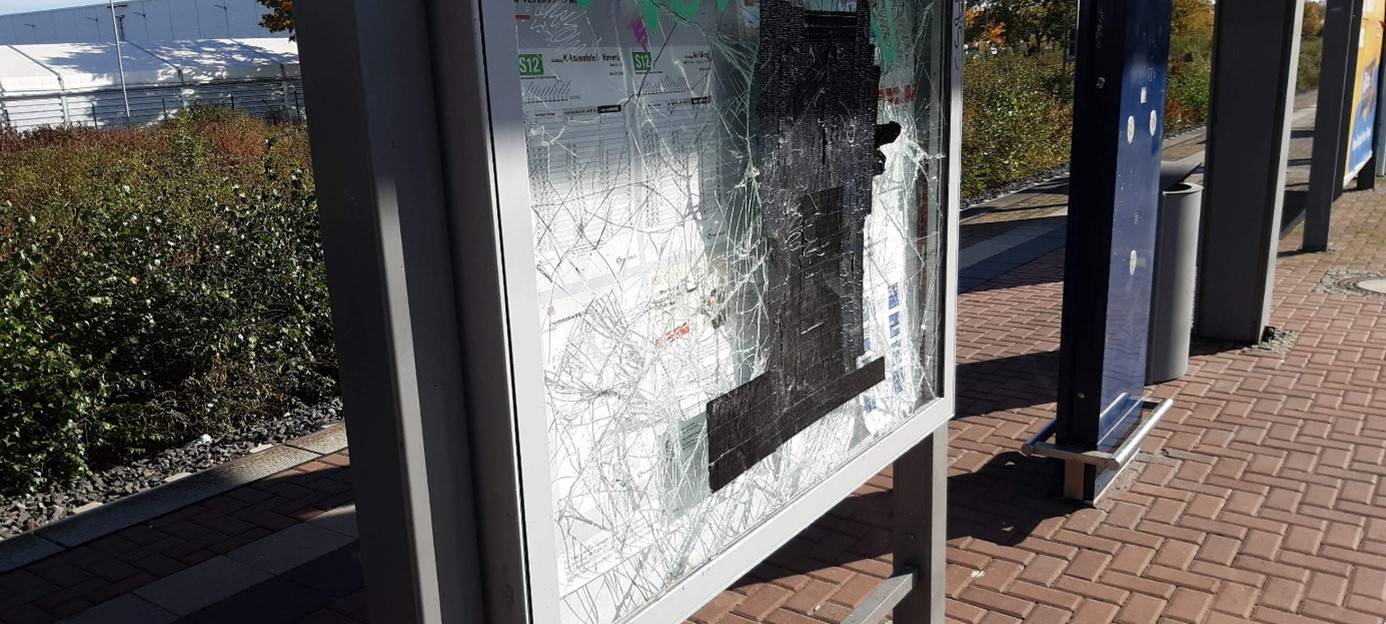 Vandalismus am Bahnhof Airport Business Park