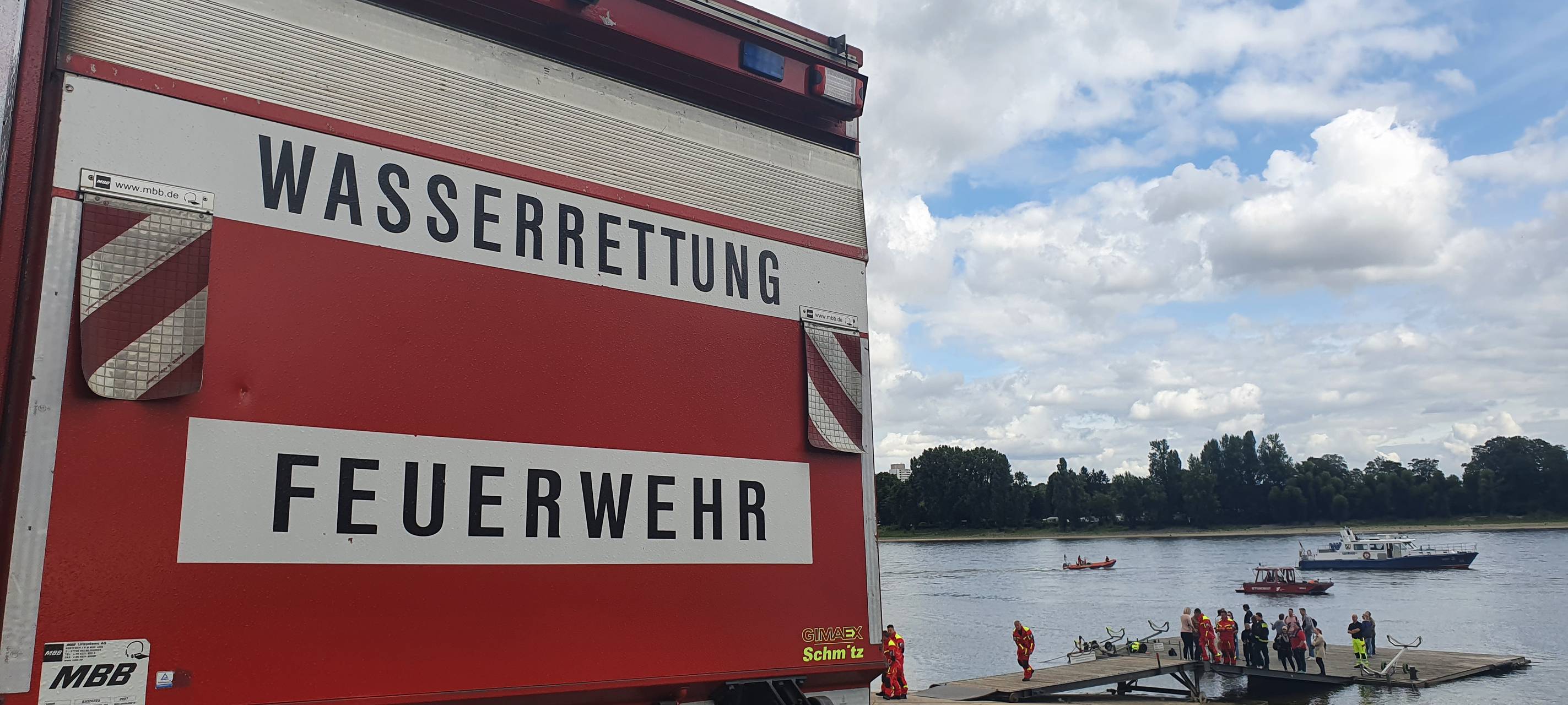 Vermisste Person im Rhein