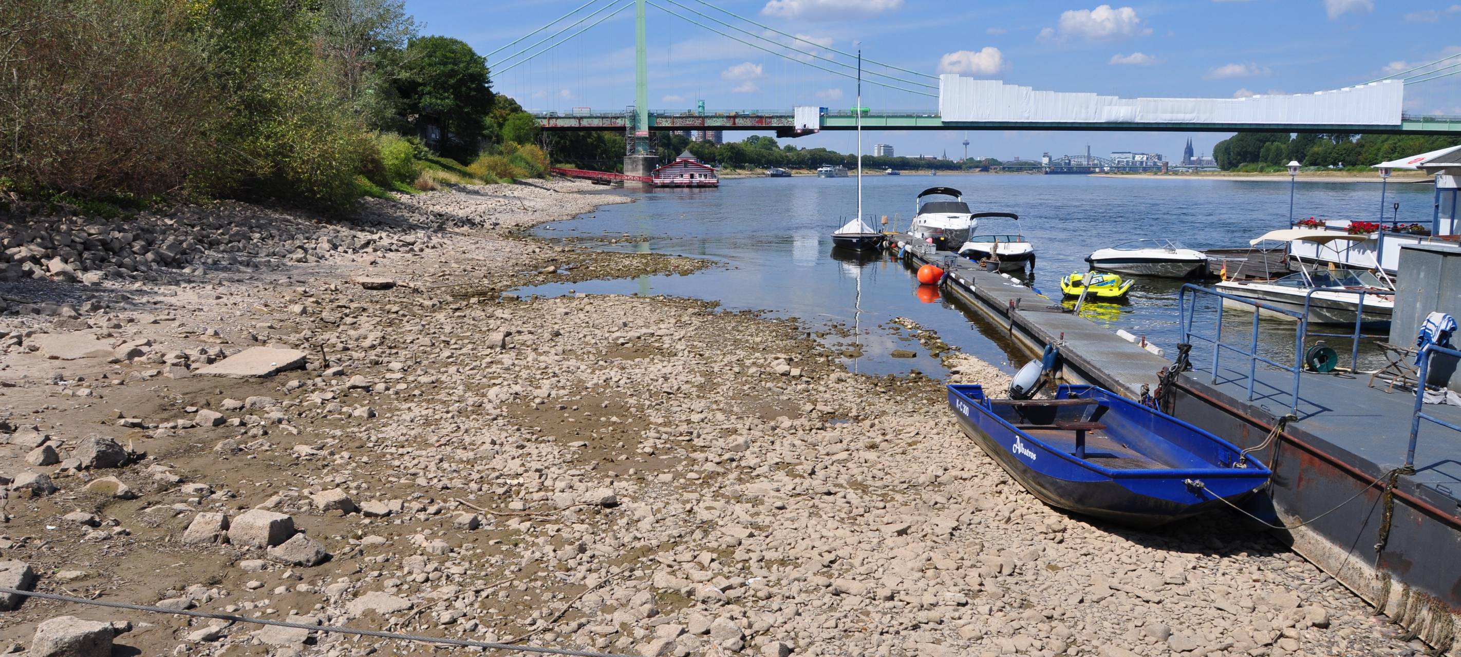 Rheinpegel immer problematischer in Köln