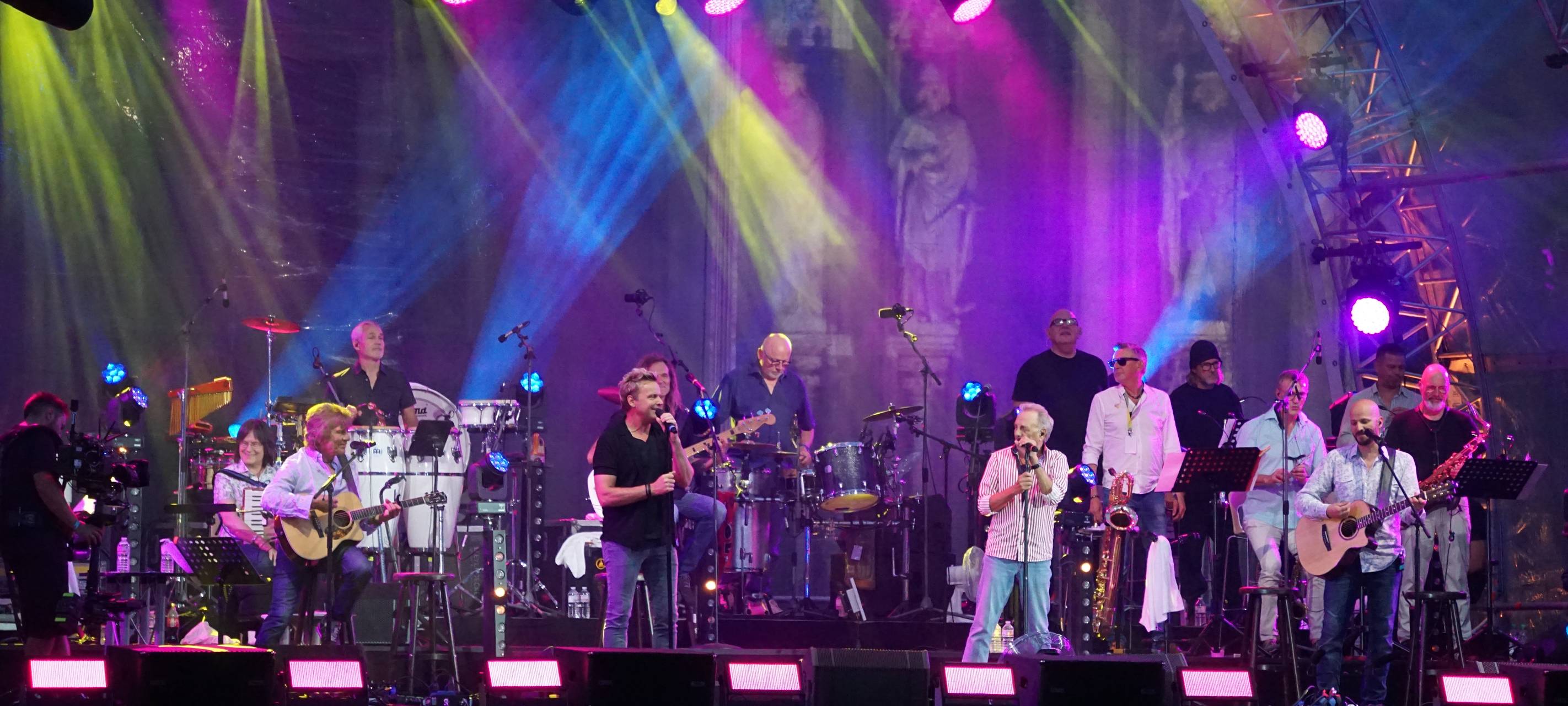 Bläck Fööss-Jubiläum mit Tommy Engel auf dem Roncalliplatz