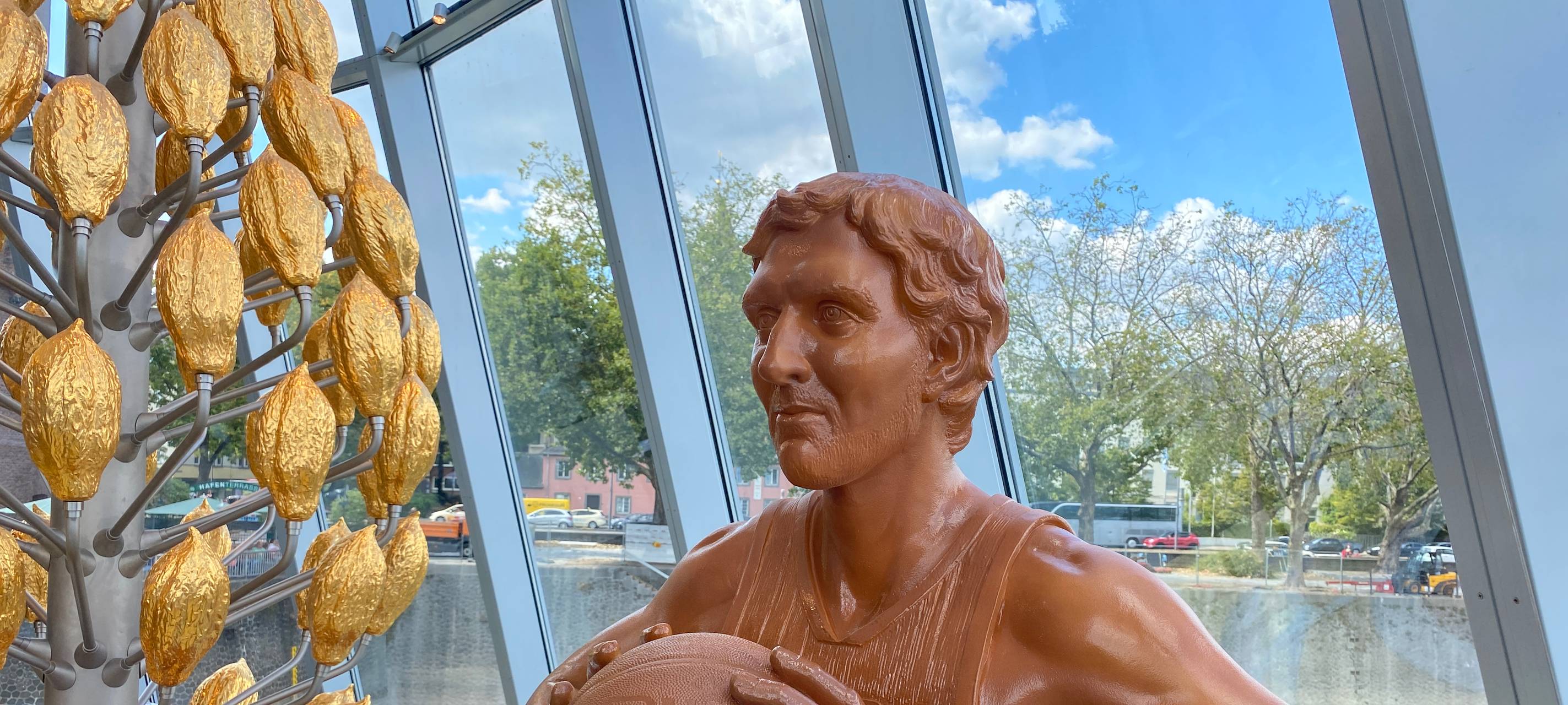 Erster Sieg für deutsche Basketballer - Dirk Nowitzki geehrt