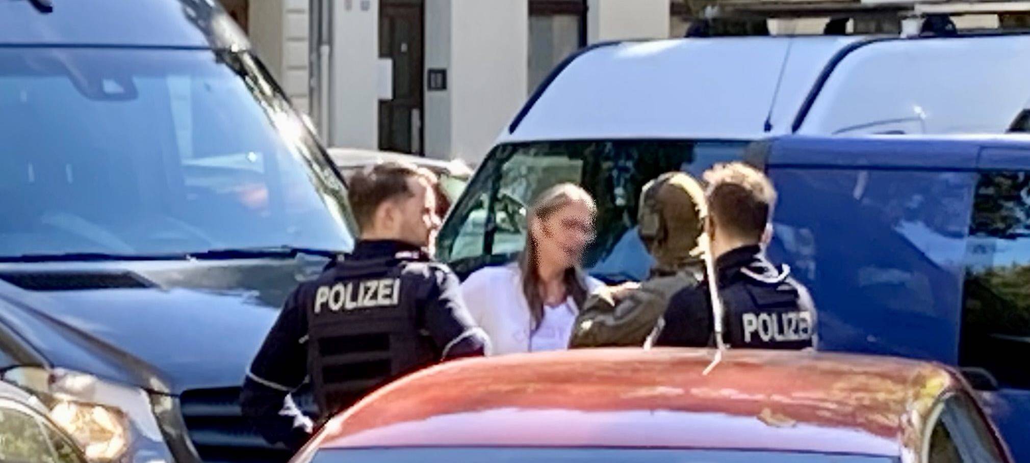 Nach Waffenverdacht: Großeinsatz in Mülheim beendet