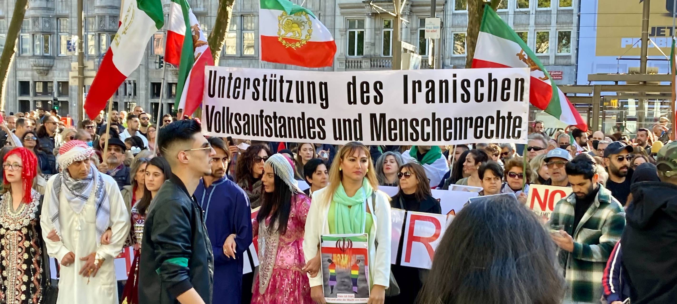 Solidarität mit Frauen im Iran