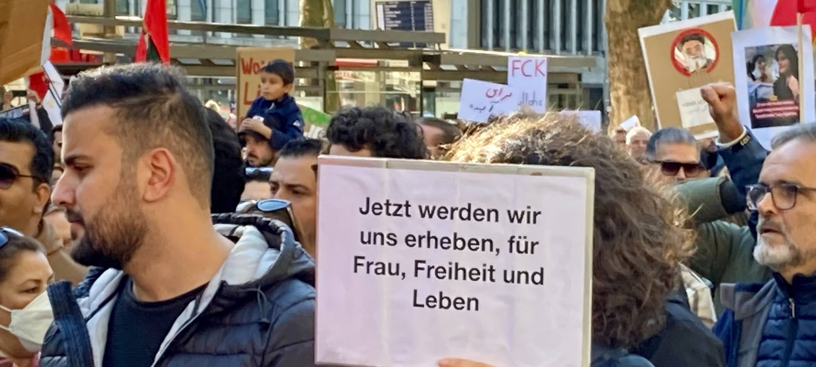 Solidarität mit Frauen im Iran