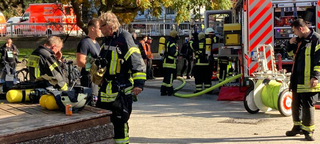 Großeinsatz: Feuer in U-Bahn