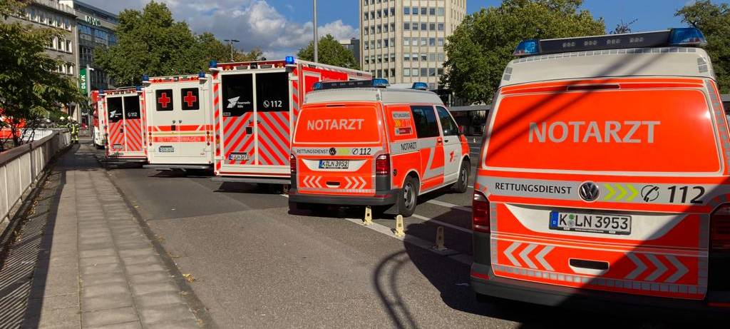 Großeinsatz: Feuer in U-Bahn