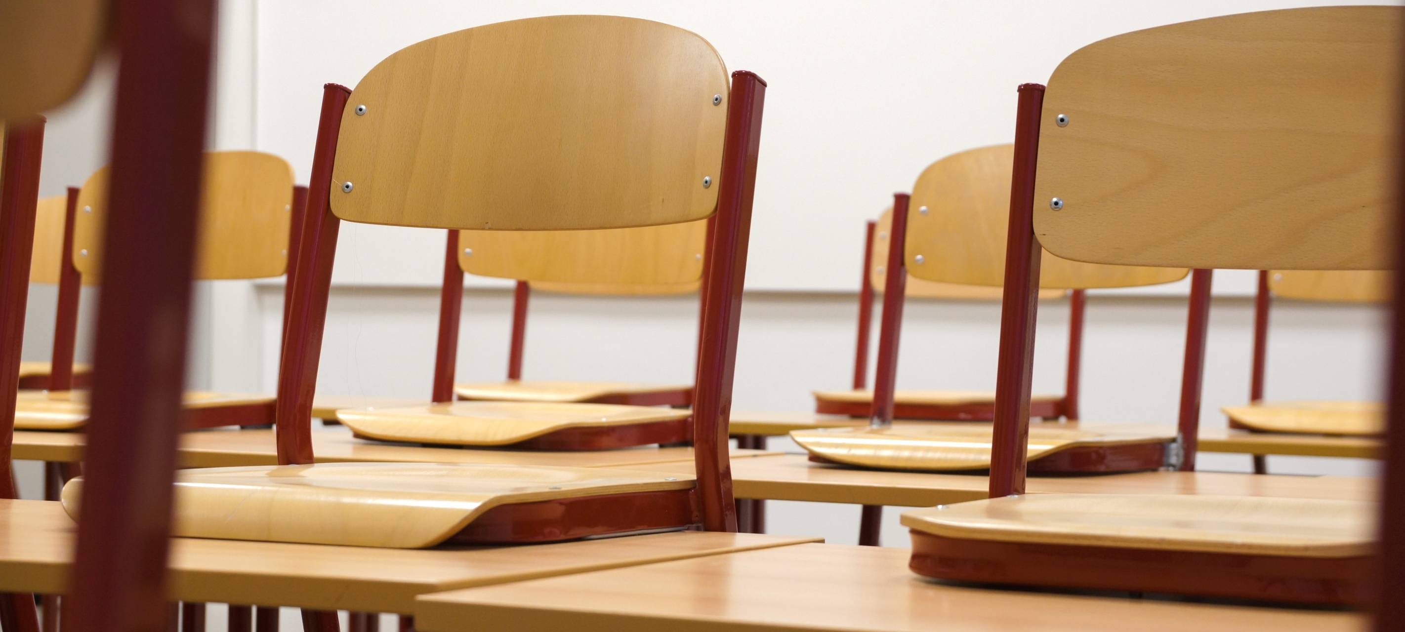 Hölderlin-Gymnasium darf an altem Standort bleiben
