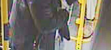 Polizei fahndet nach Handtaschen-Dieben in Dünnwald