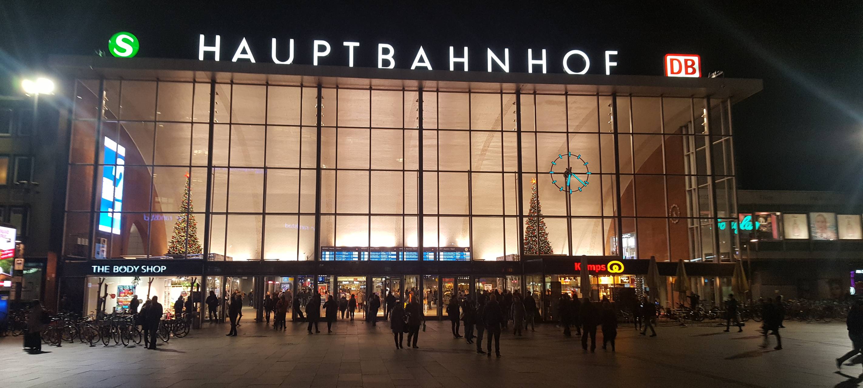 Trotz Sperrung viel los am Hauptbahnhof