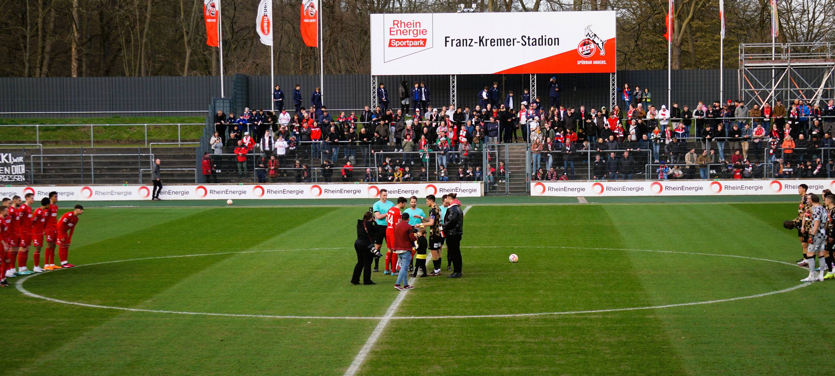 „Mucki unvergessen“ – Gedächtnisspiel für FC-Spieler
