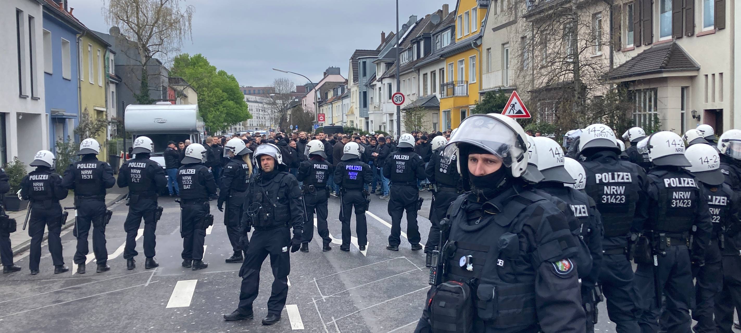 Kölner Polizei im Großeinsatz