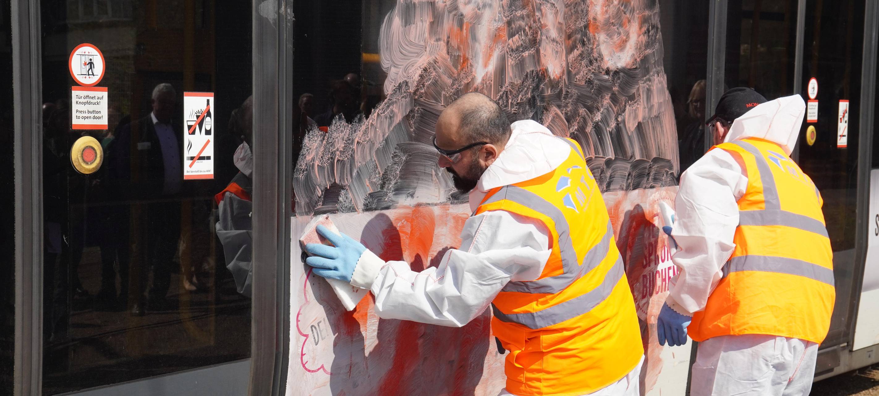 Polizei besorgt wegen extremistischer Graffiti
