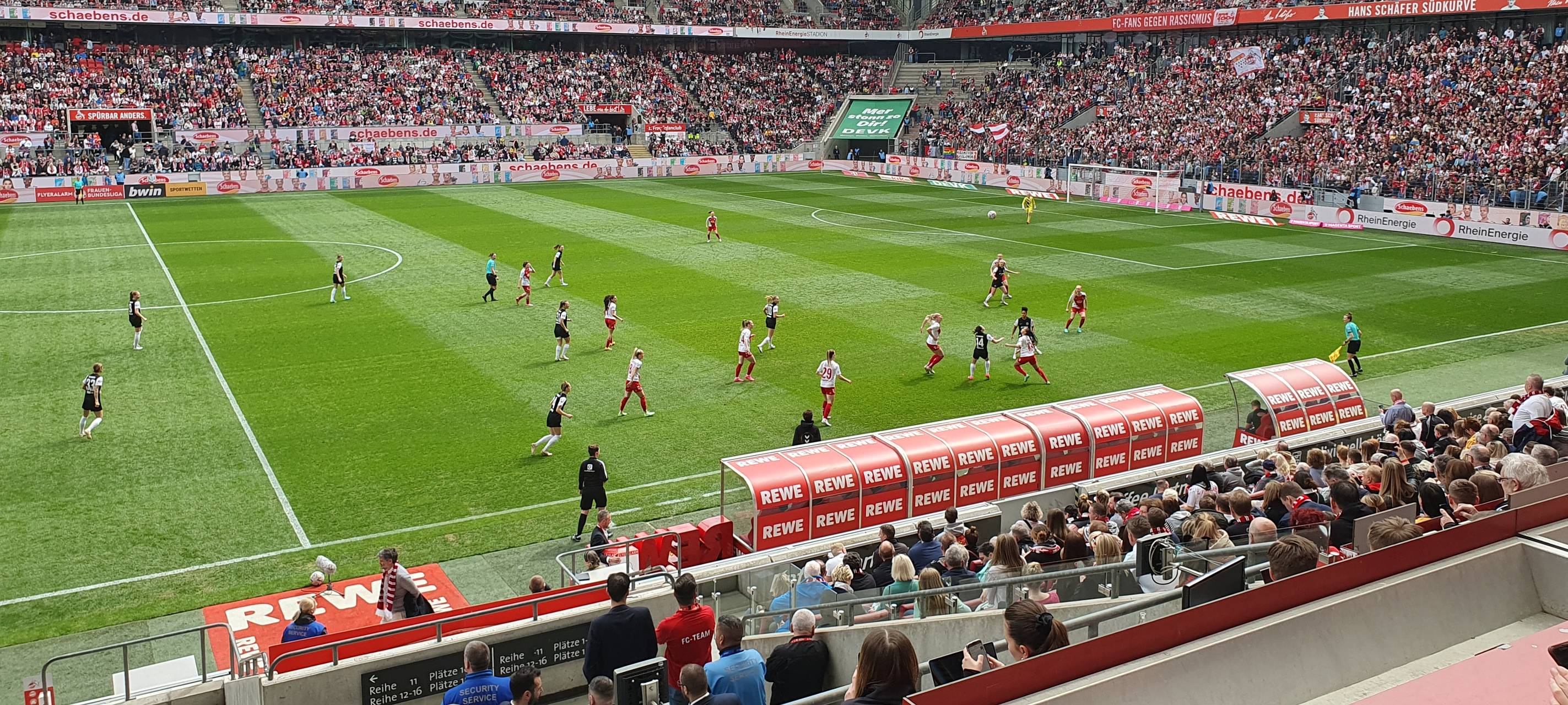 38.365 Fans: FC-Frauen brechen den Zuschauerrekord