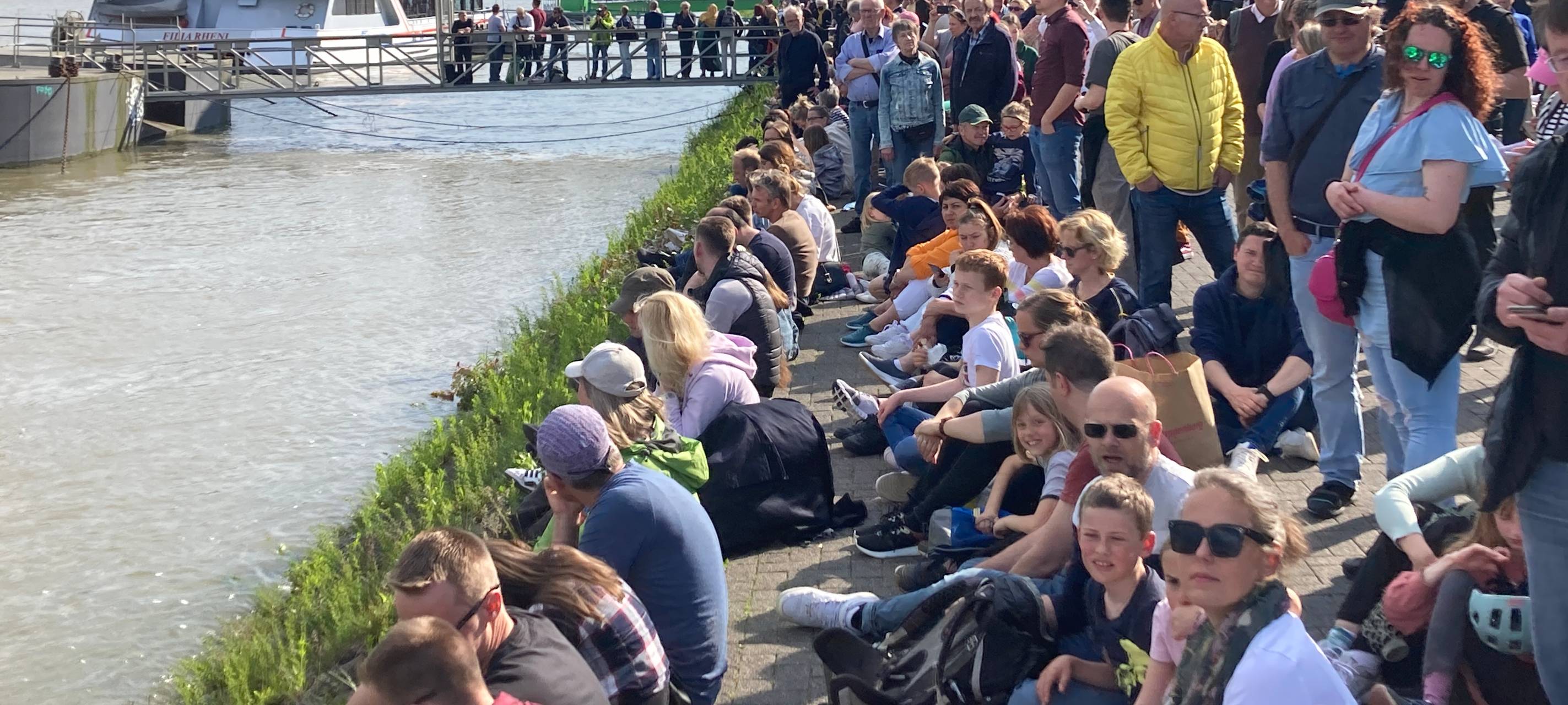 Köln verabschiedet historisches U-Boot