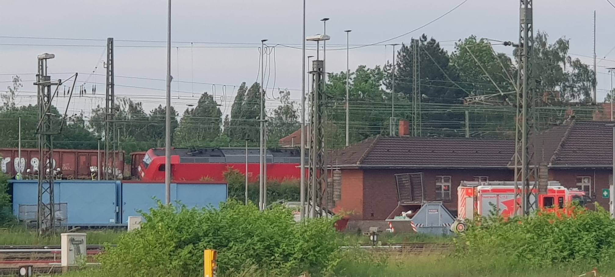 Züge krachen im Gremberghoven zusammen