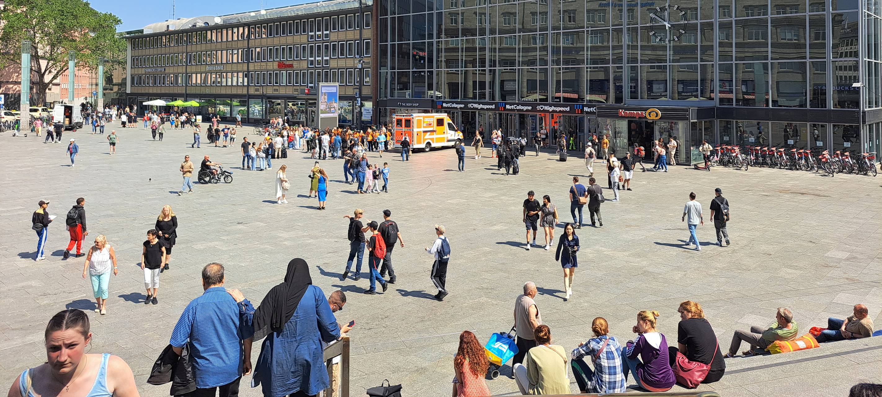 Köln HBF Vorplatz