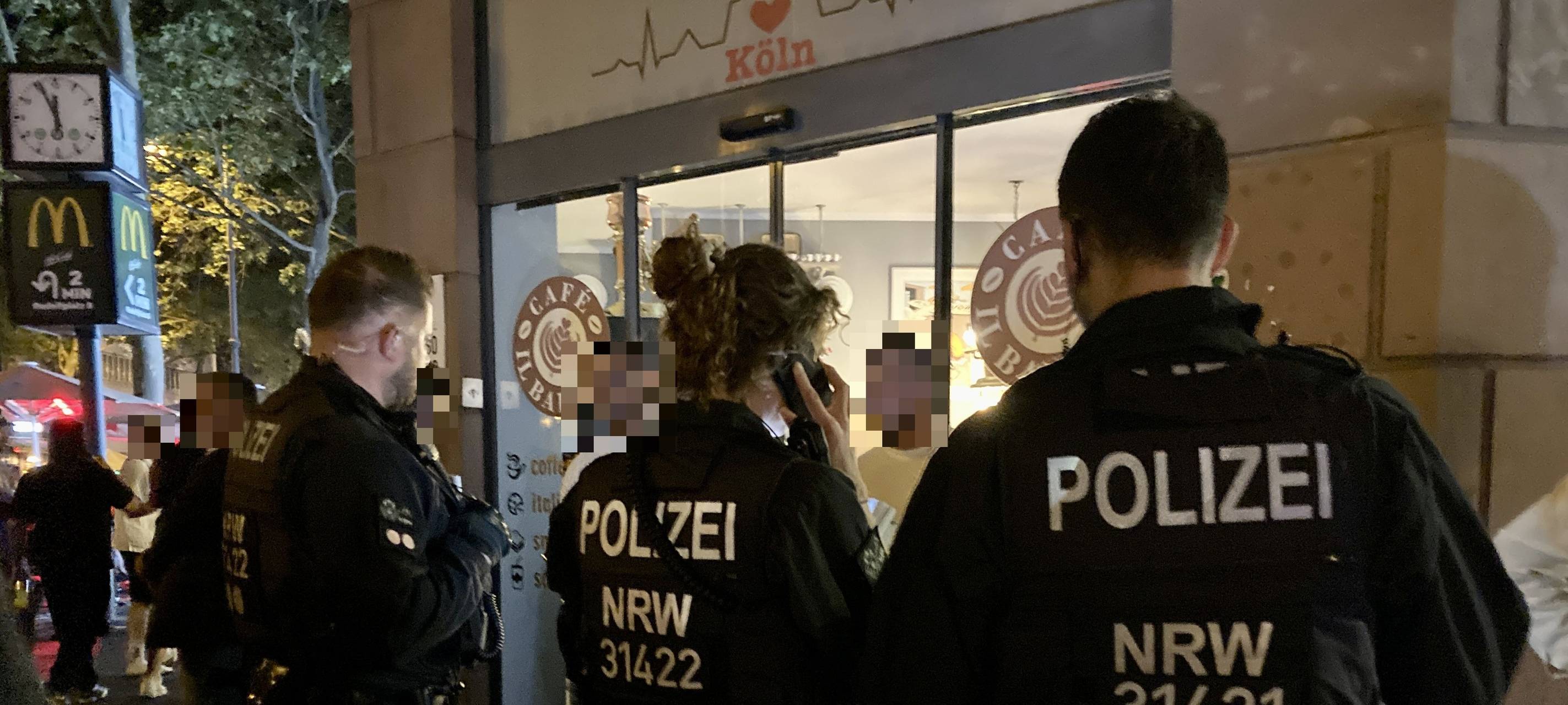 Nach Tankstelleneinbrüchen - Razzia im Rockermilieu