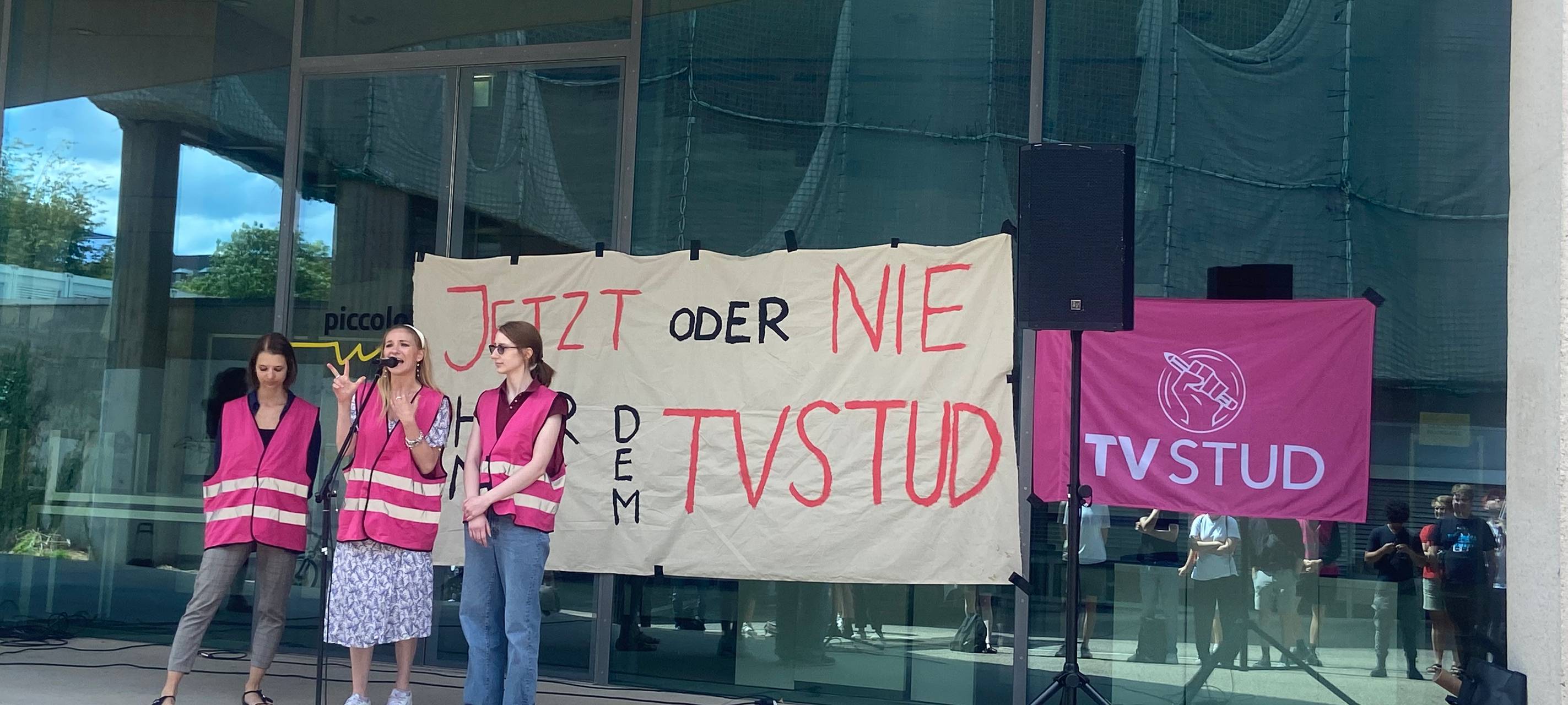 Studierende klagen über schlechte Arbeitsbedingungen
