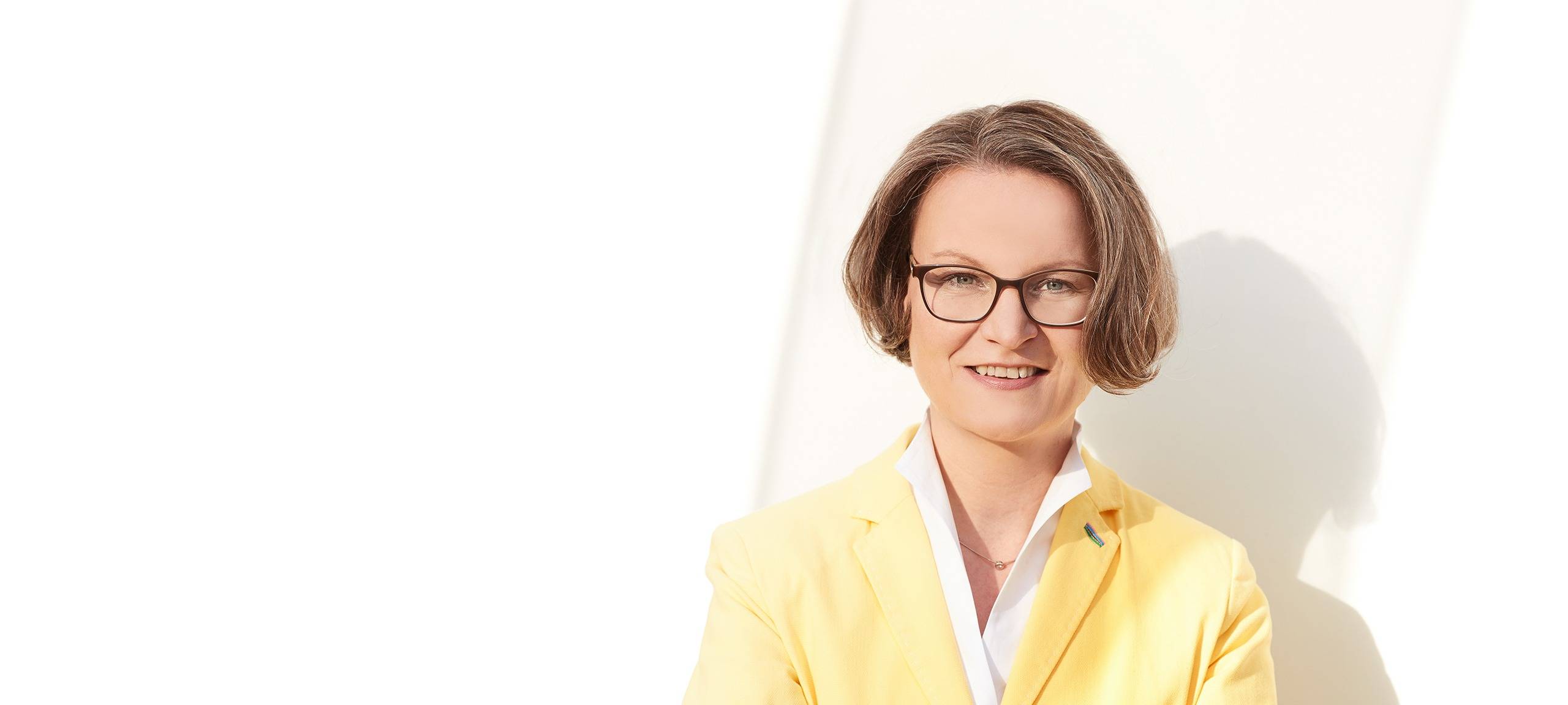NRW-Bauministerin Scharrenbach besucht Köln