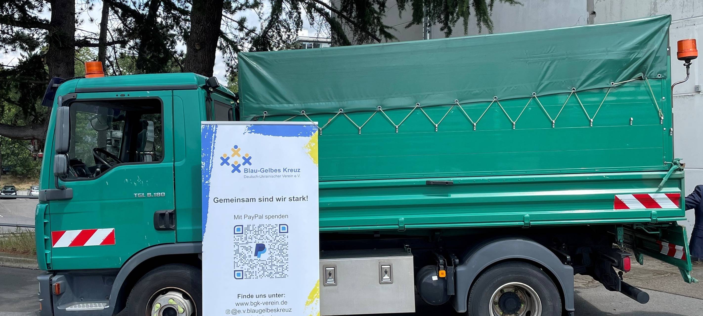 Kölner Grünflächenamt spendet LKW für Hilfsgütertransport an Ukraine