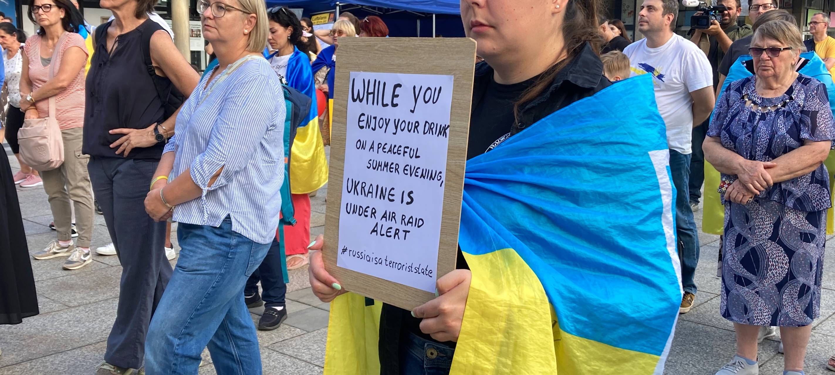Unbreakable Ukraine: Nachtkundgebung vor dem Dom