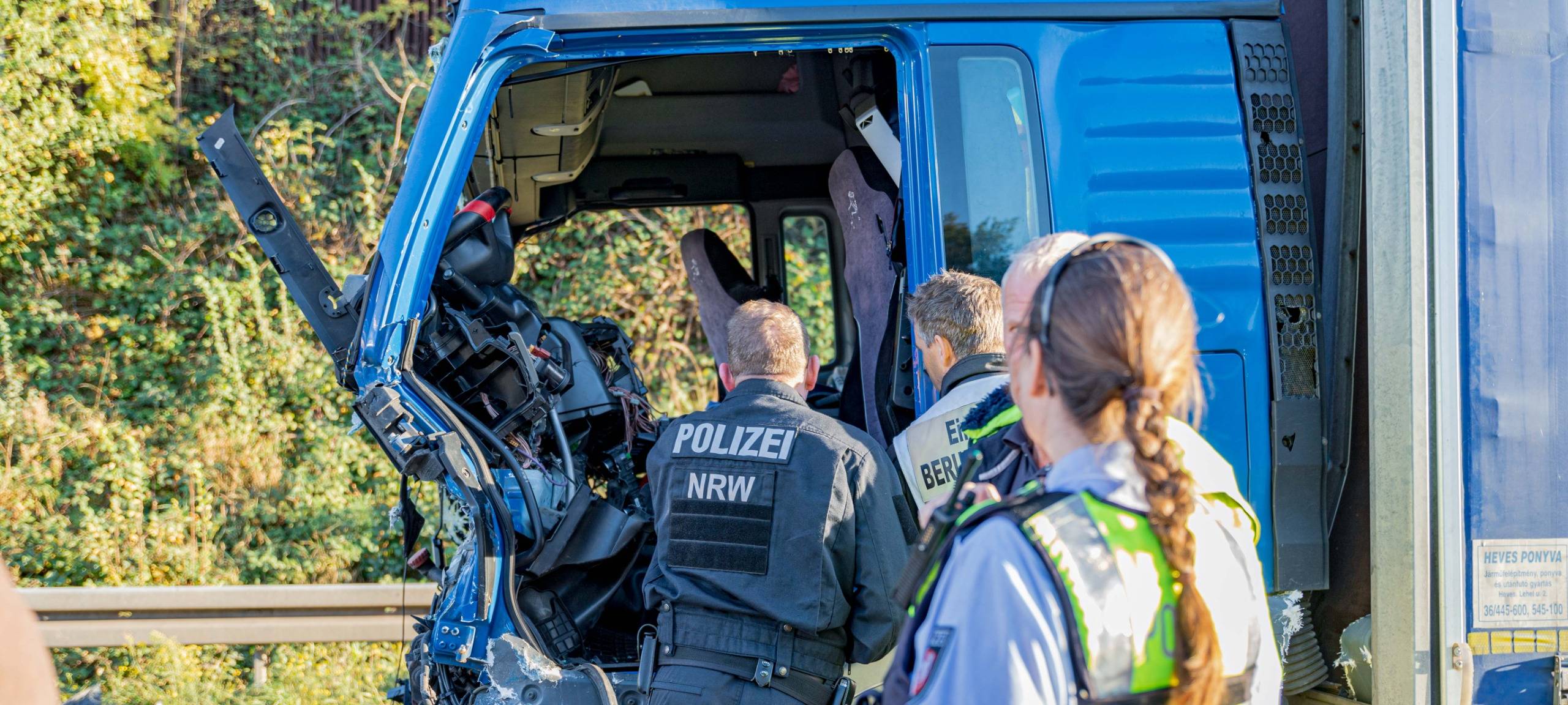 LKW-Unfall: A1 stundenlang gesperrt