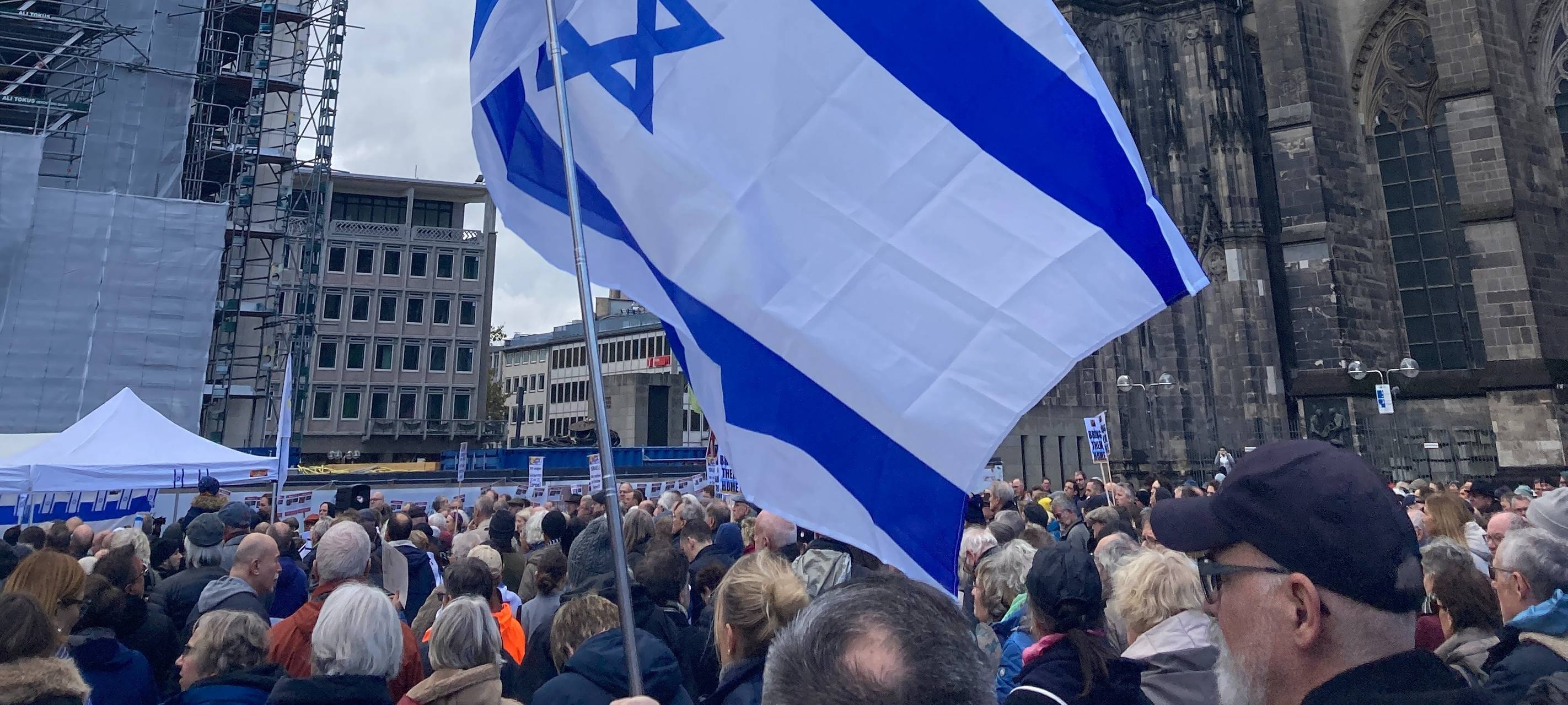 Reker ruft zu Solidarität mit Israel auf