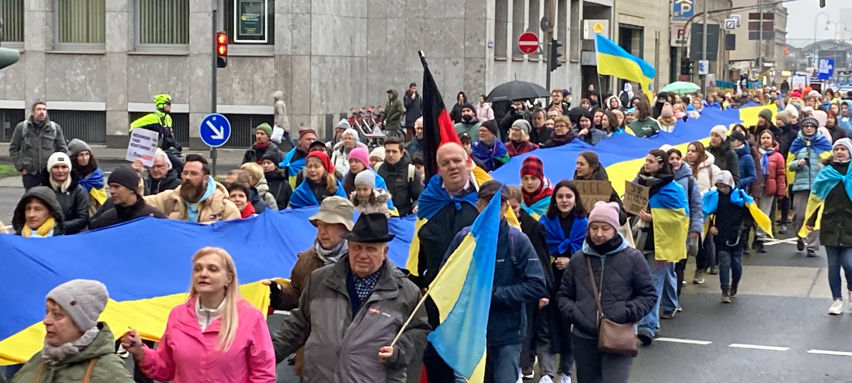 Mehrere Demos zum zweiten Jahrestag des Ukrainekrieges