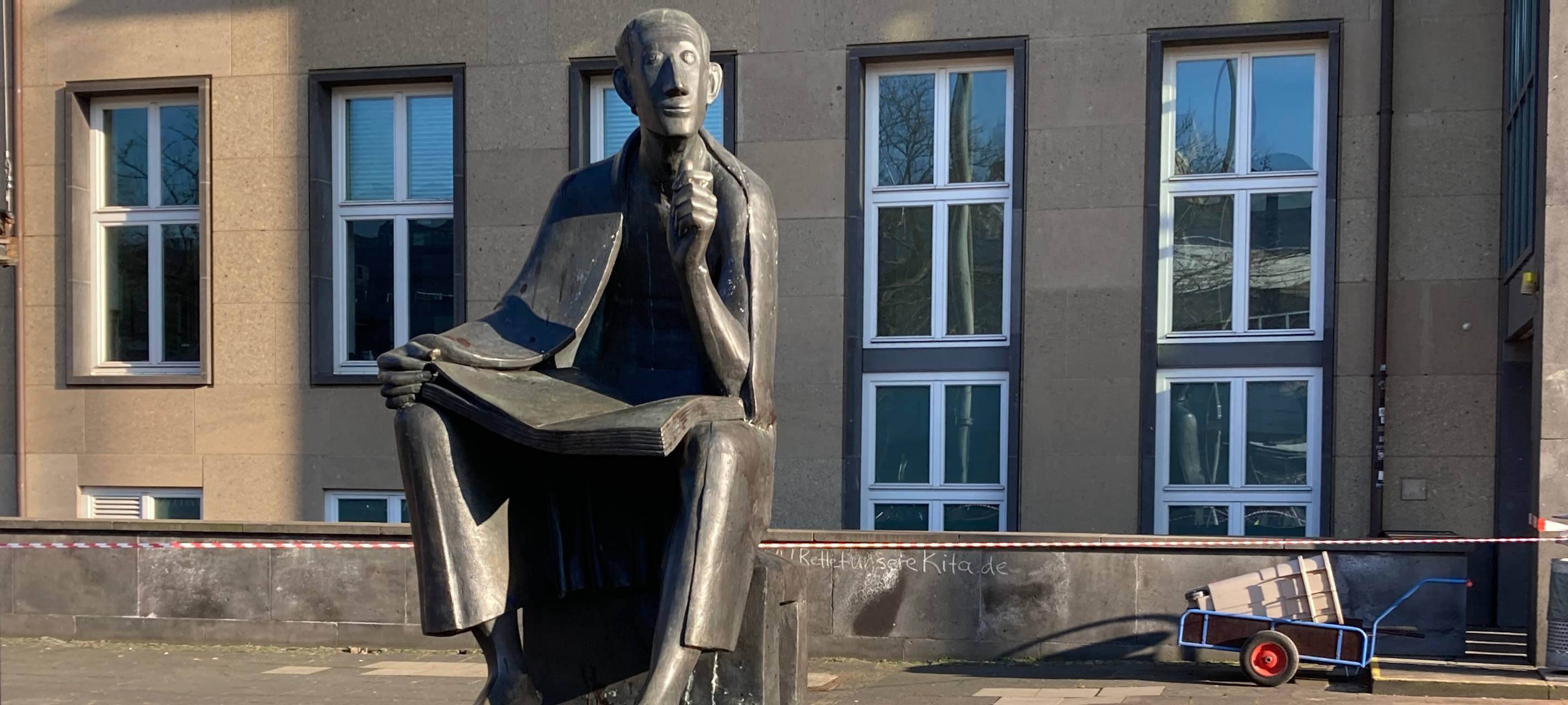 Viele Erstis starten mit Wohnungssuche ins Unileben