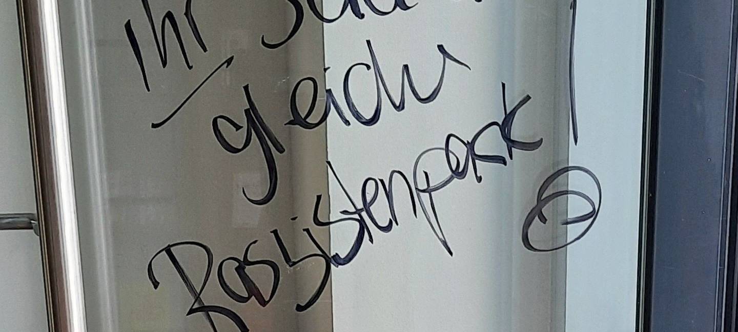 Farbattacke auf SPD-Geschäftsstelle
