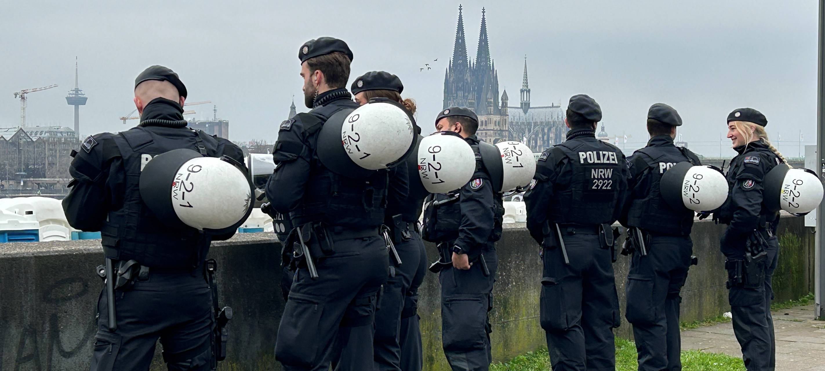 Pro-kurdische Demonstration auf der Deutzer Werft