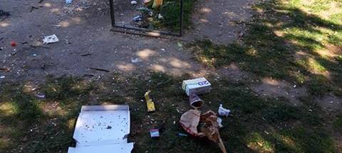 Viel Müll in Kölner Parks nach Osterwochenende