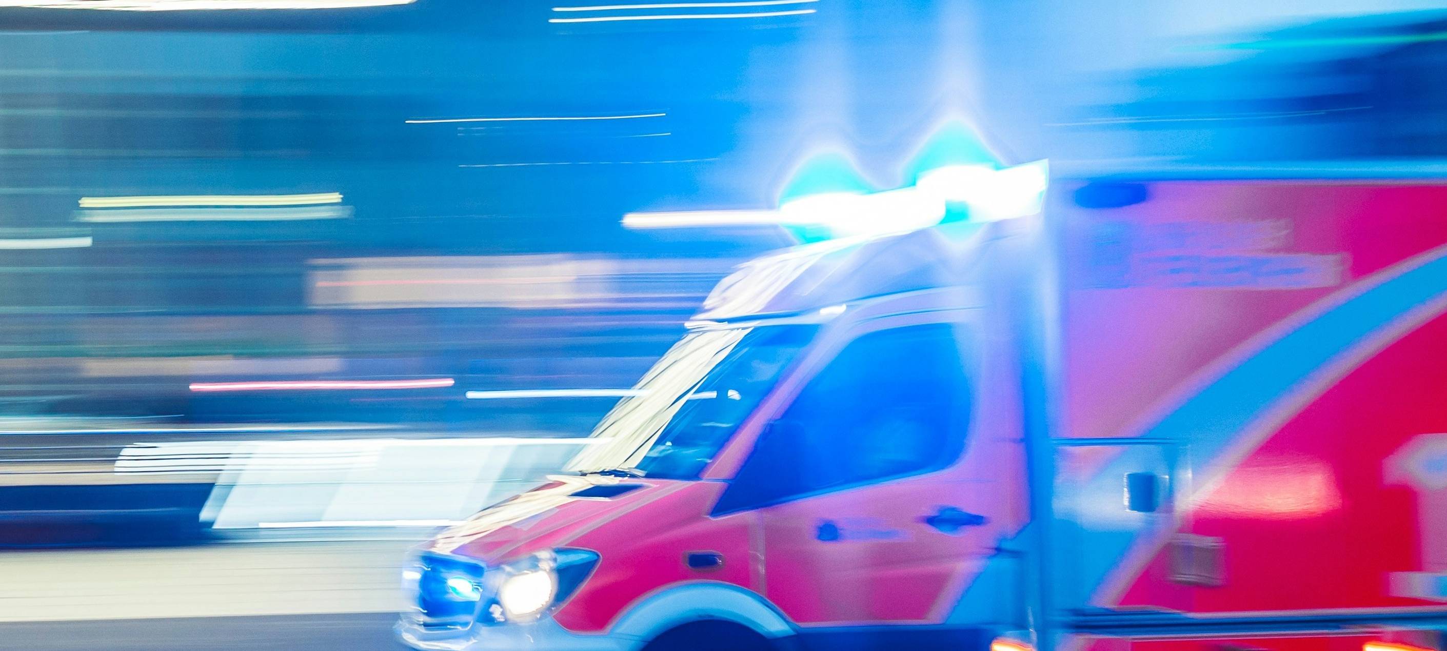 Motorradfahrer stirbt in Nippes - Mauenheimer Gürtel gesperrt