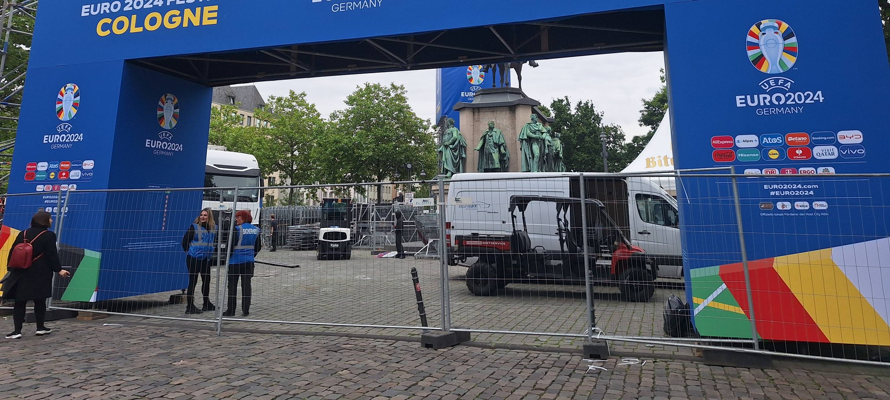 Auftakt der Kölner EM-Spiele mit Fan Walks und mehr