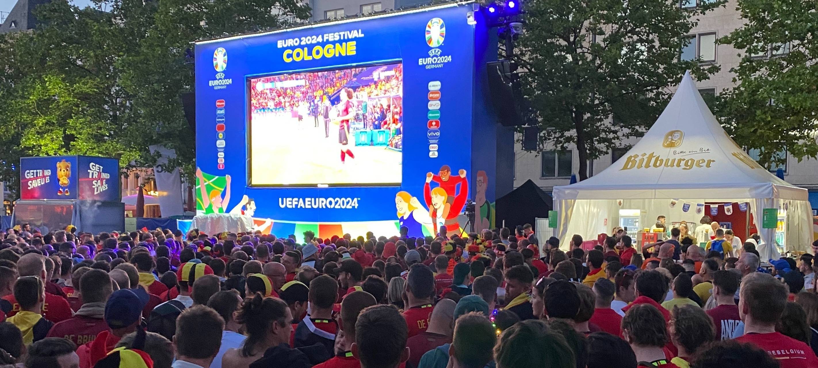Letztes EM-Spiel in Köln: Wieder buntes Programm