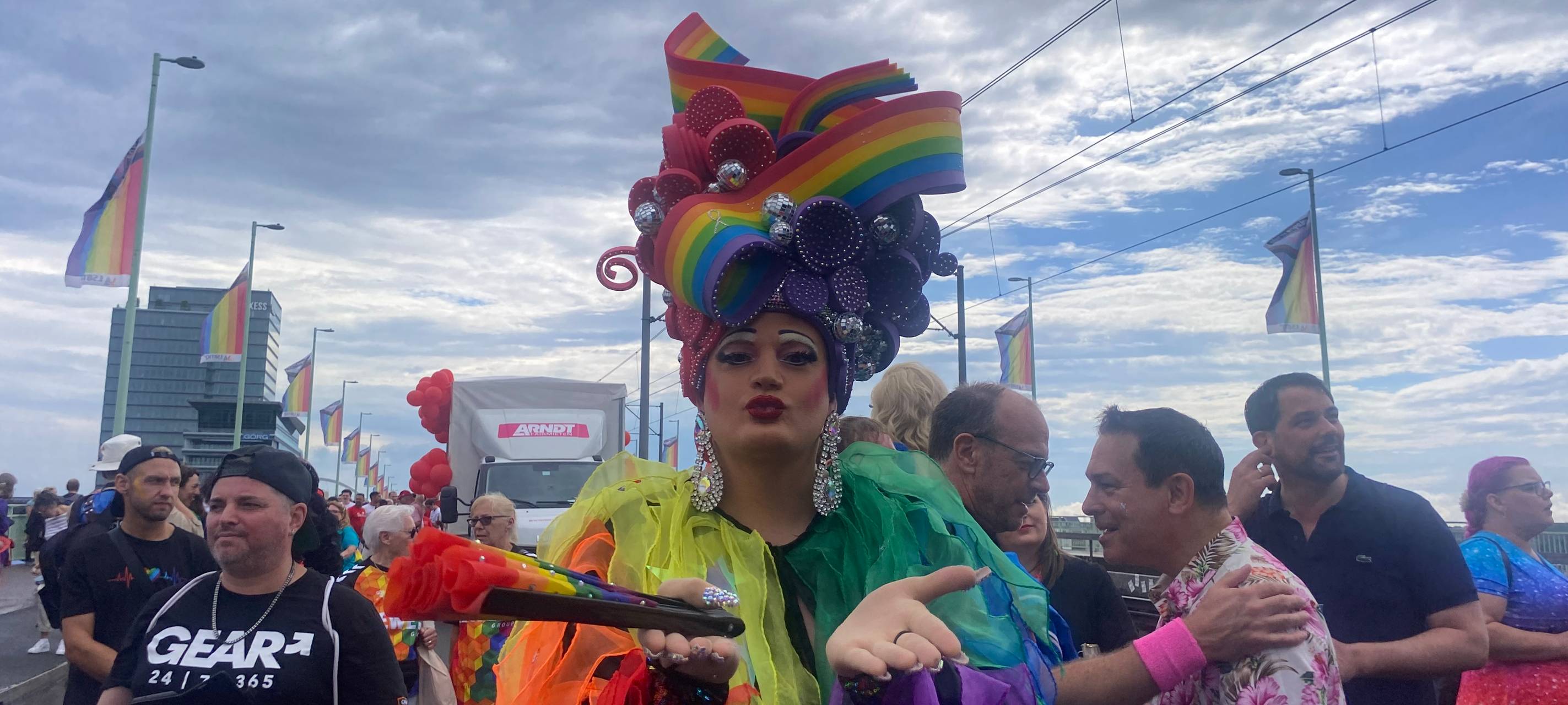 60.000 Teilnehmer bei CSD-Demo in Köln
