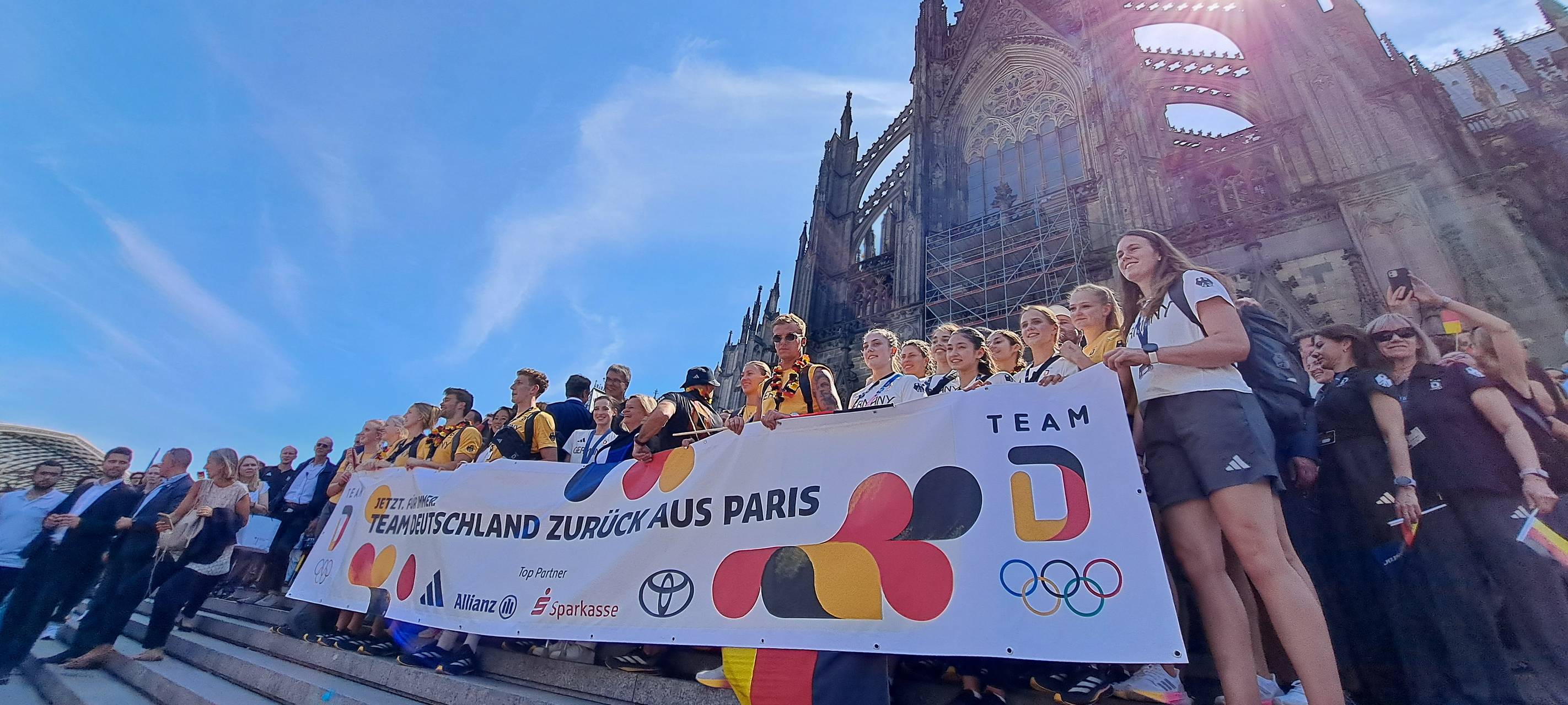 Olympioniken in Köln angekommen