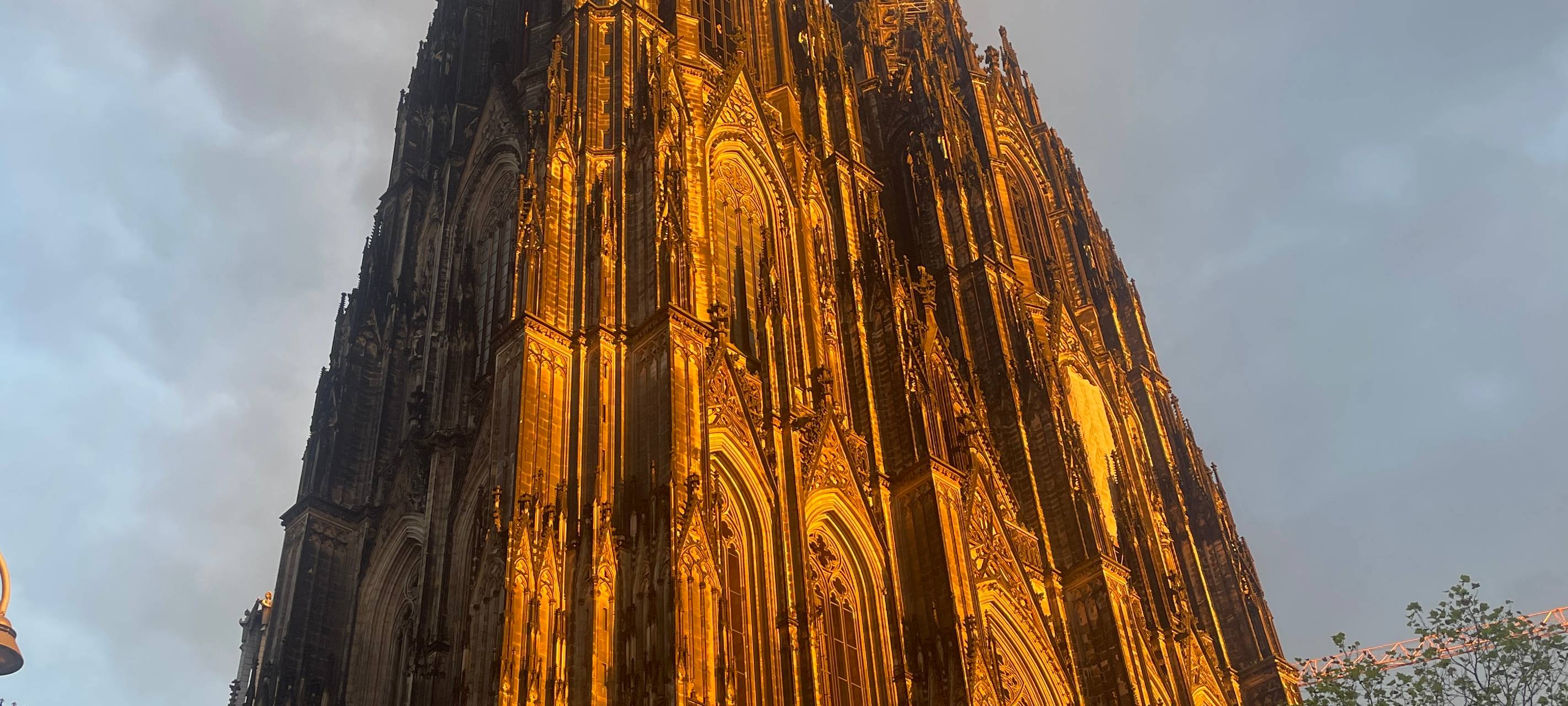 Weniger Kirchensteuer durch Austritte - Dem Dom fehlt Geld