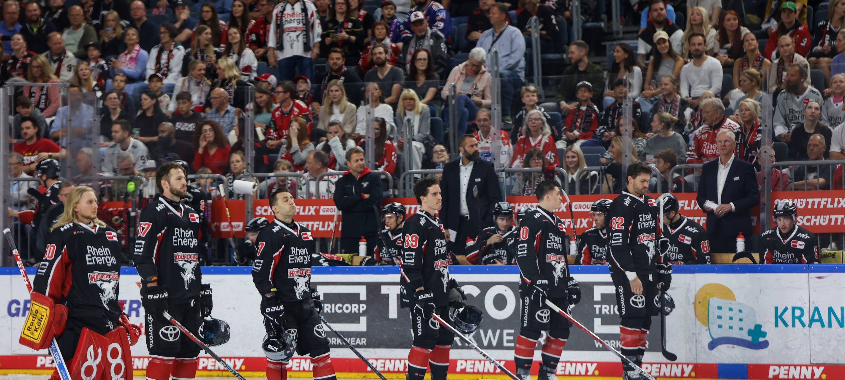 Kölner Haie gewinnen Derby
