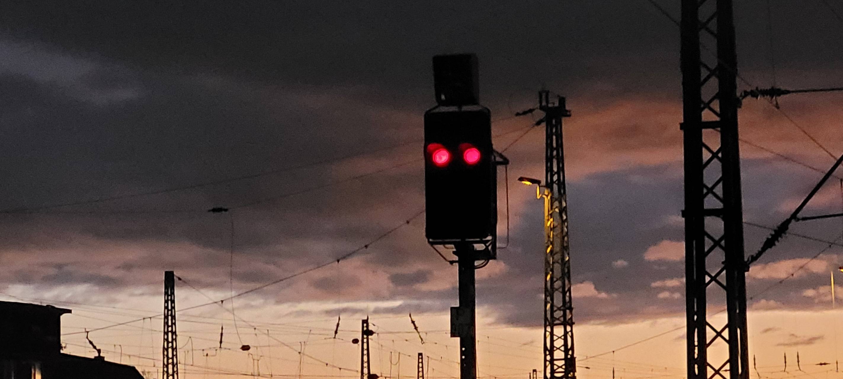 Wichtige Bahnstrecke nach Vandalismus wieder freigegeben