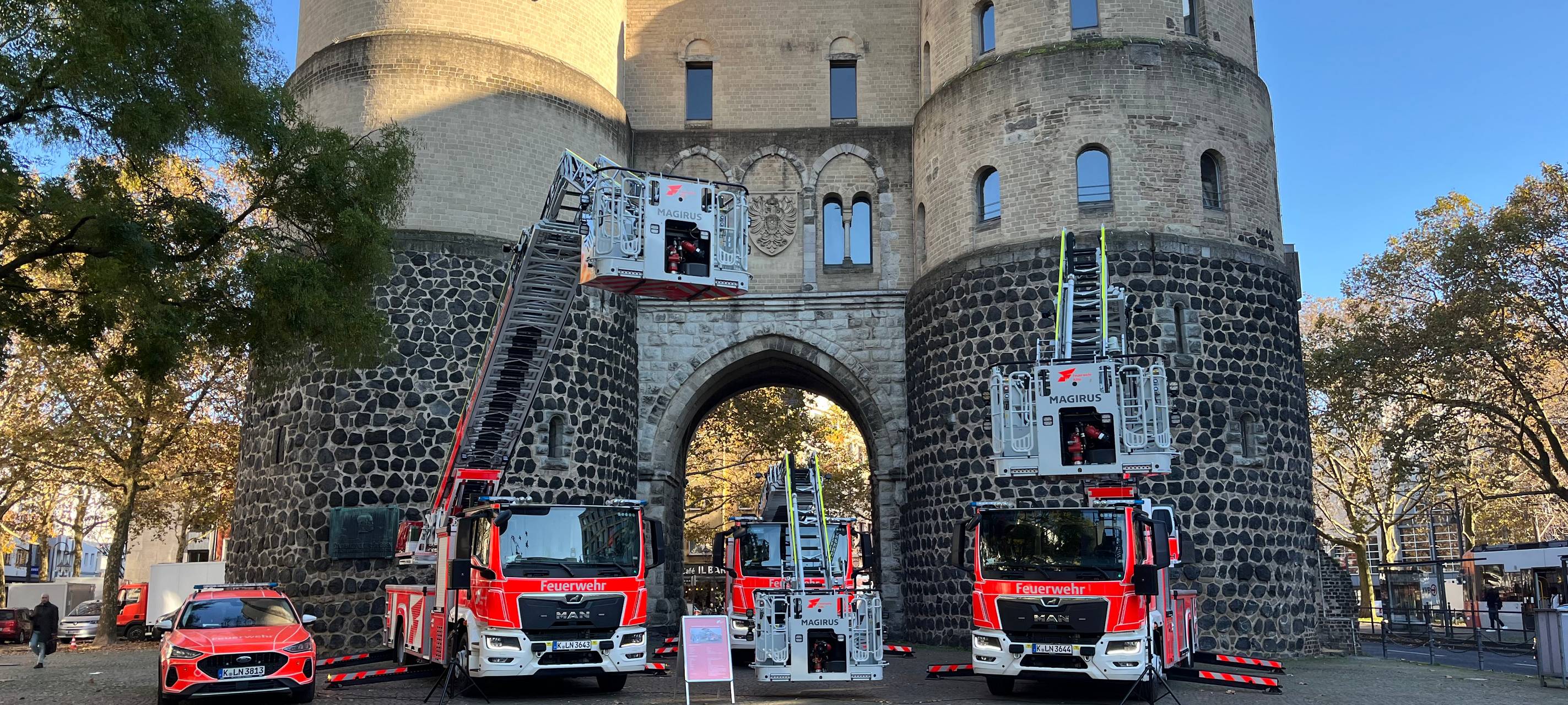 Neue Drehleiter-Fahrzeuge für die Kölner Feuerwehr