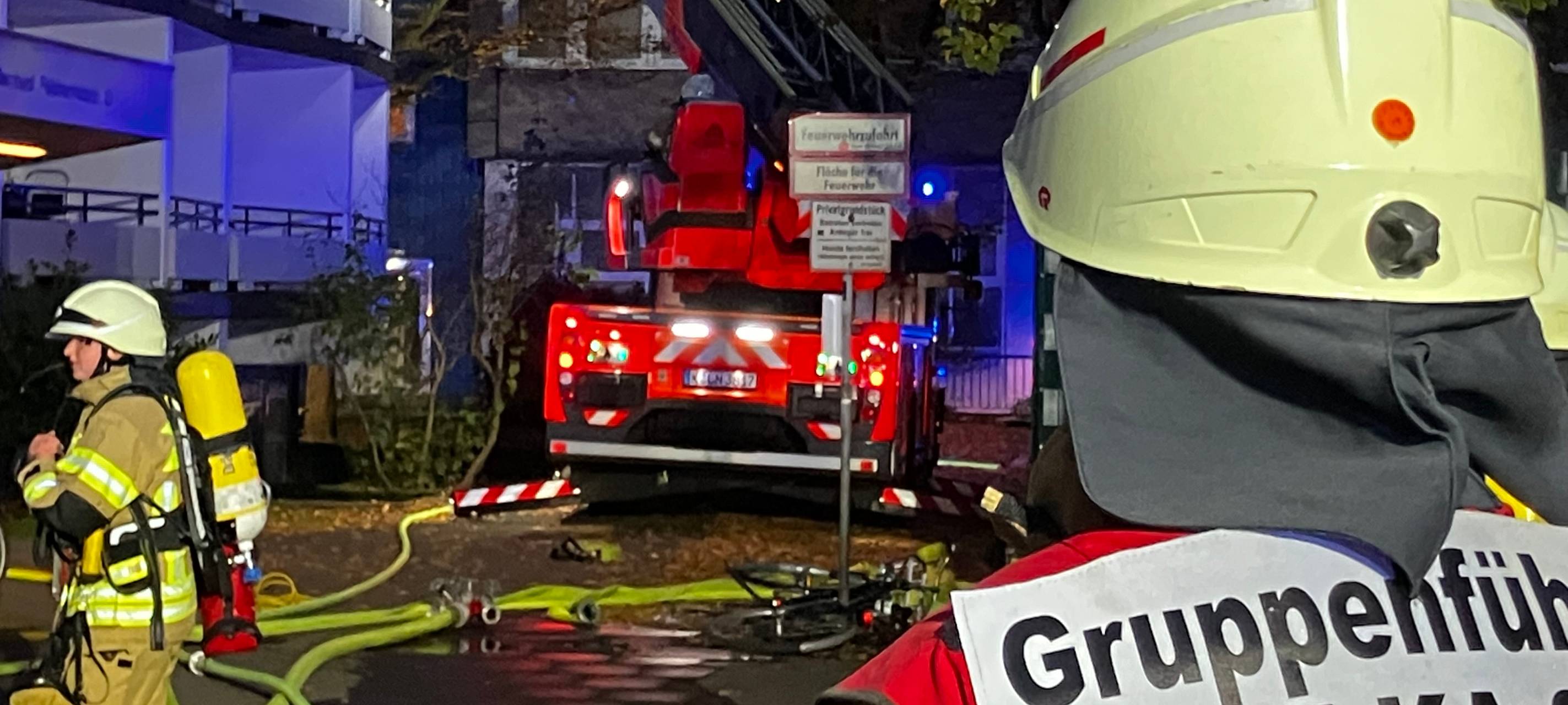 Feuer in Hochhaus in Zollstock