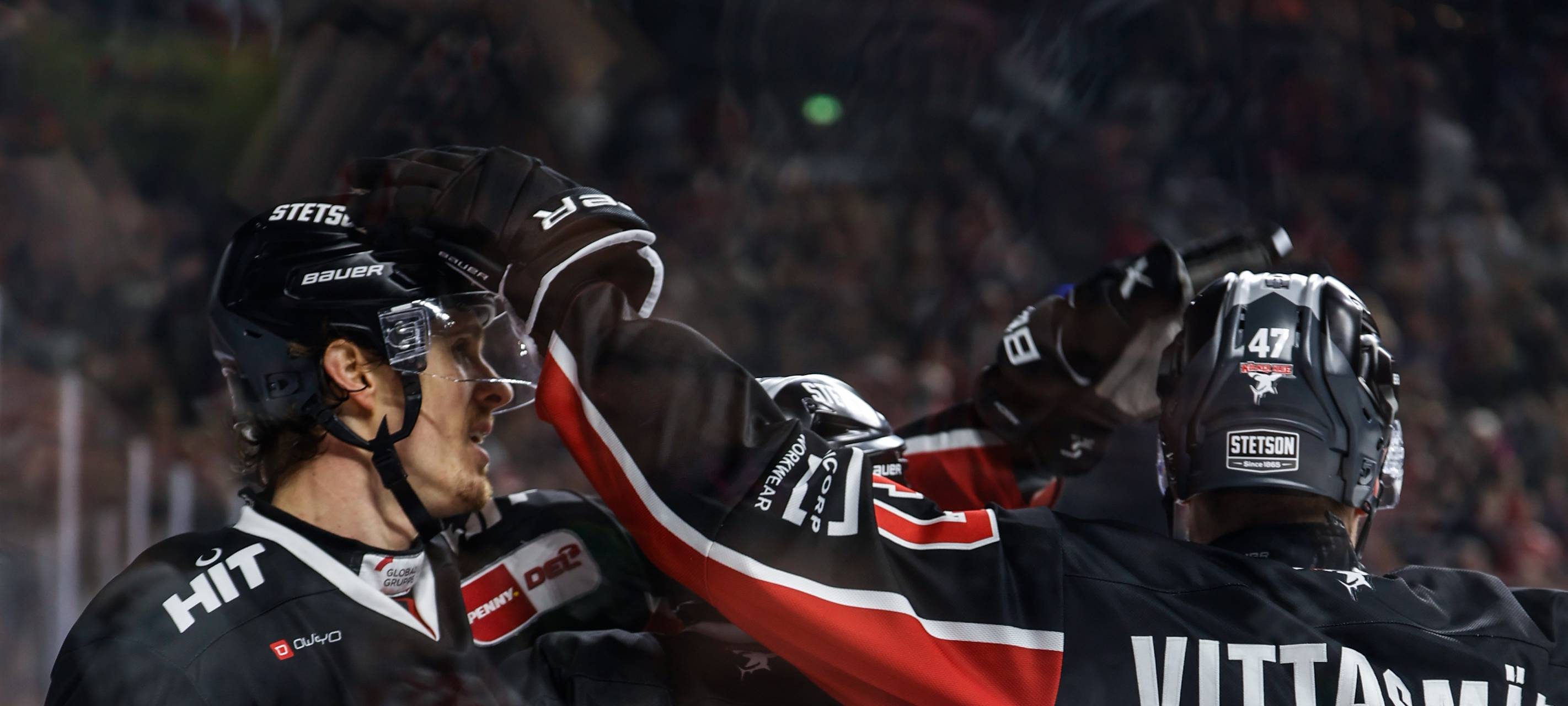 Haie gewinnen erstes Playoff-Spiel gegen Bremerhaven