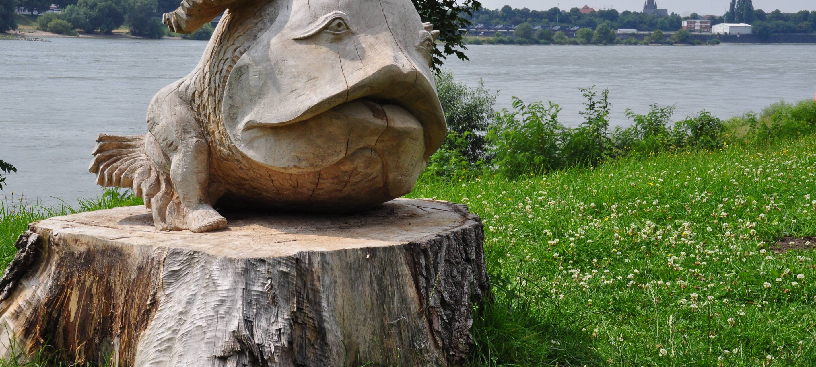 Unbekannte stehlen Skulptur aus Schlosspark